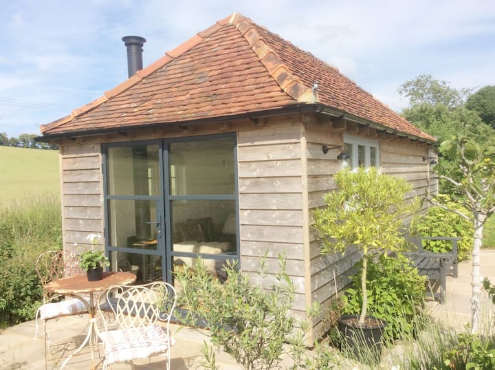 The Cabin (5 Mins From Goodwood & The South Downs) - South Downs