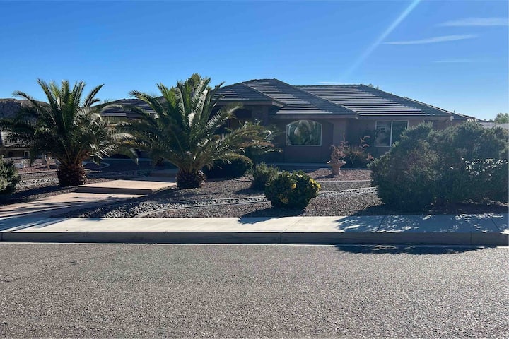 Beautiful Home In Apple Valley - Victorville