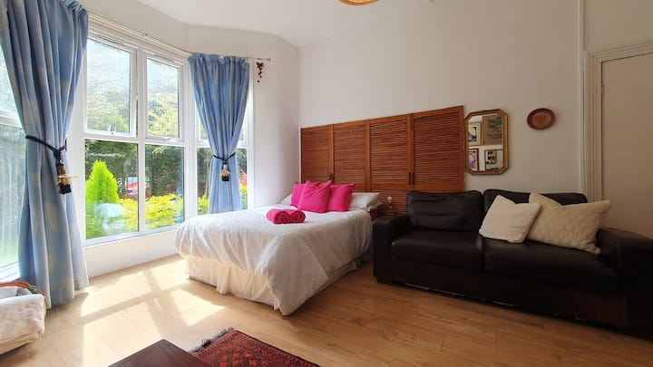 Mexico, Private Studio, Double Bed And Sofa Bed. - Perry Barr - Birmingham 
