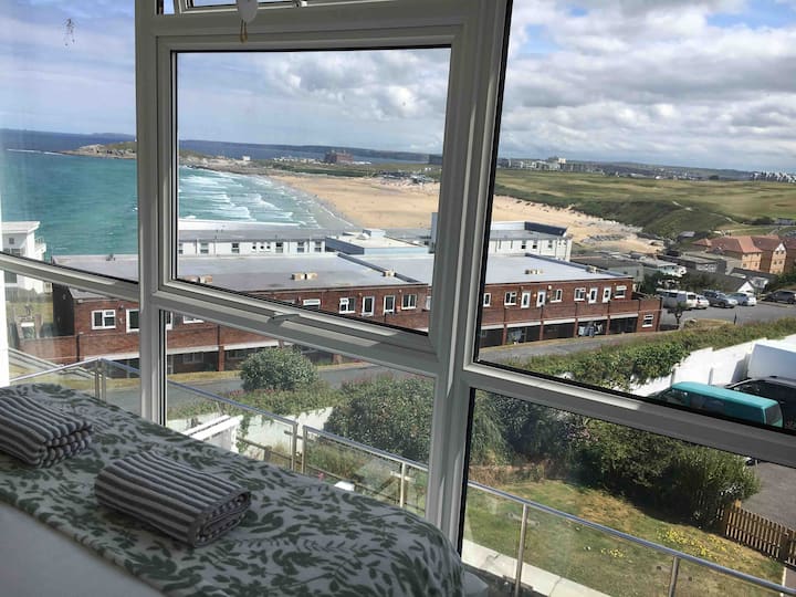 Fistral Beach Views With Pool - Newquay