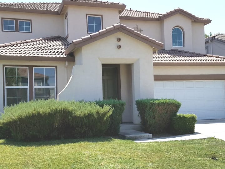 Great Home, Nice Location And Pleasant. - Tracy, CA