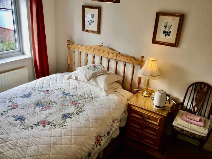 Master Double Bedroom City Centre - Chester, UK