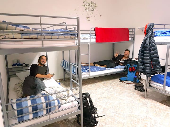 Canary Sun Hostel - Standard 6 Bed Mixed Dorm - Telde