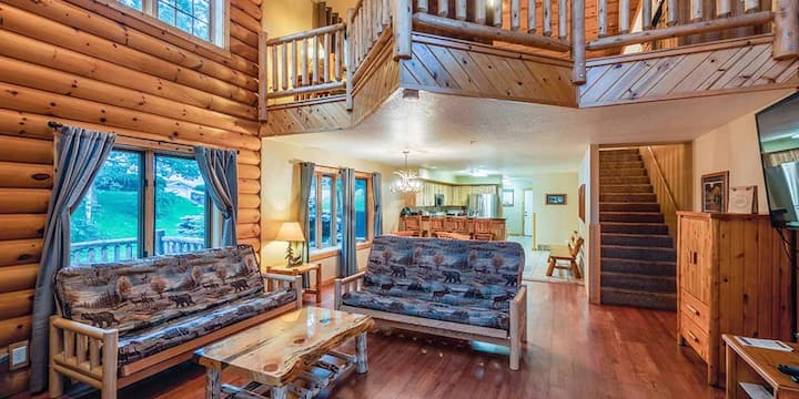 Log Gables Lake Front Townhouse #4 Open Loft Style - Great Wolf Lodge | Wisconsin Dells, Baraboo