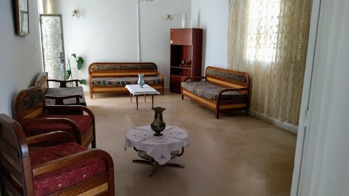 Rez De Chaussé D’une Villa Quartier Calme&chic - Sousse