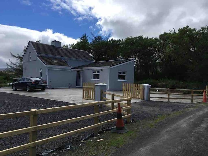 Achill Island, Co Mayo, 3 Bed Farmhouse Cottage, - Achill Island