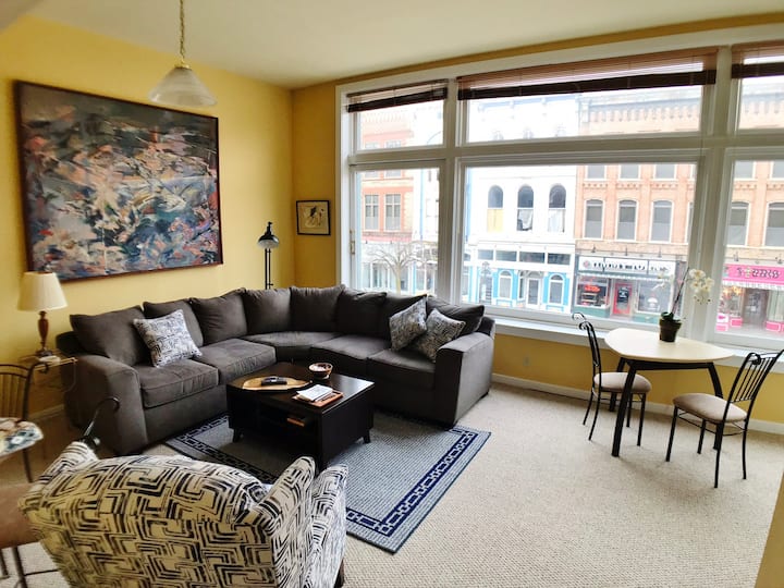 Walk To Lincoln Sites~private Downtown Apartment - Springfield, IL