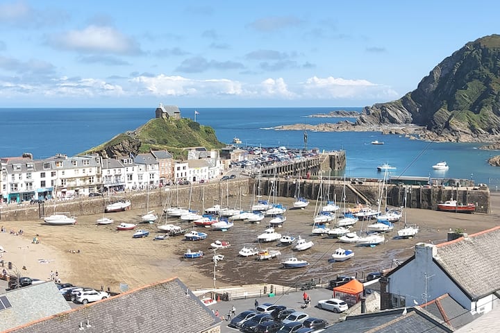 'Overboard' Airy Harbour House Beautiful 180 Views - Ilfracombe