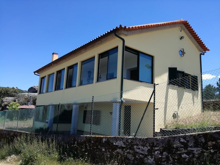 Casa Da Serra _ Sossego E Conforto (16 Hóspedes) - Loriga