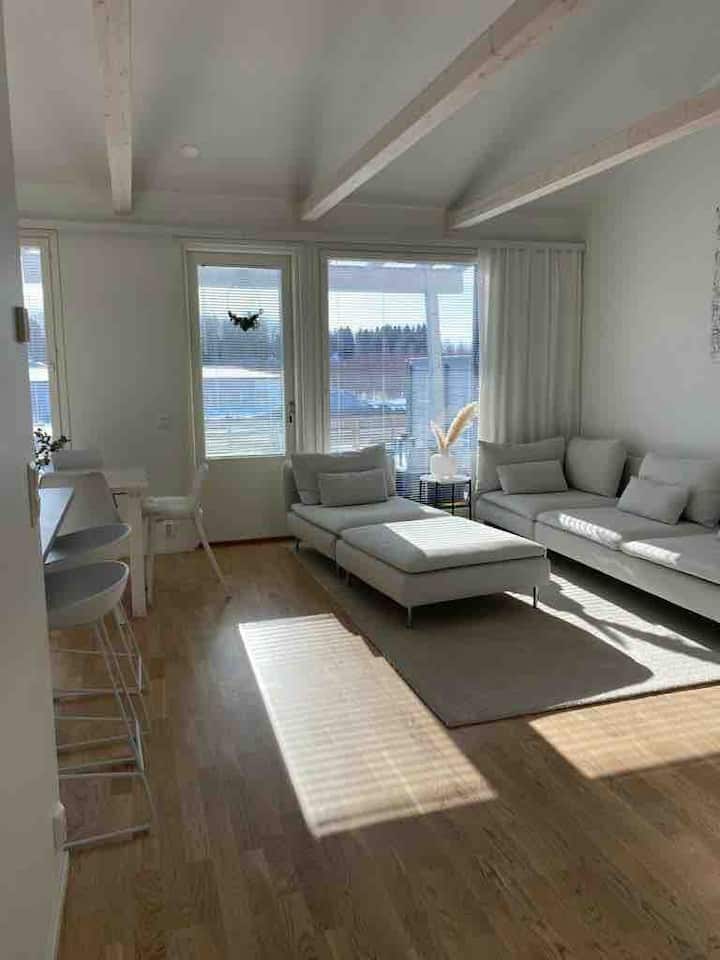 Elegant Townhouse With Outdoor Hot Tub - Tampere