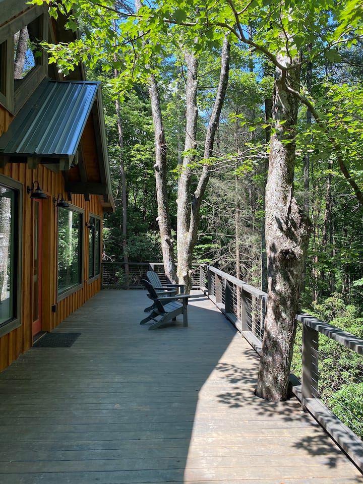Luxury Tree House Cabin - Blue Ridge, GA