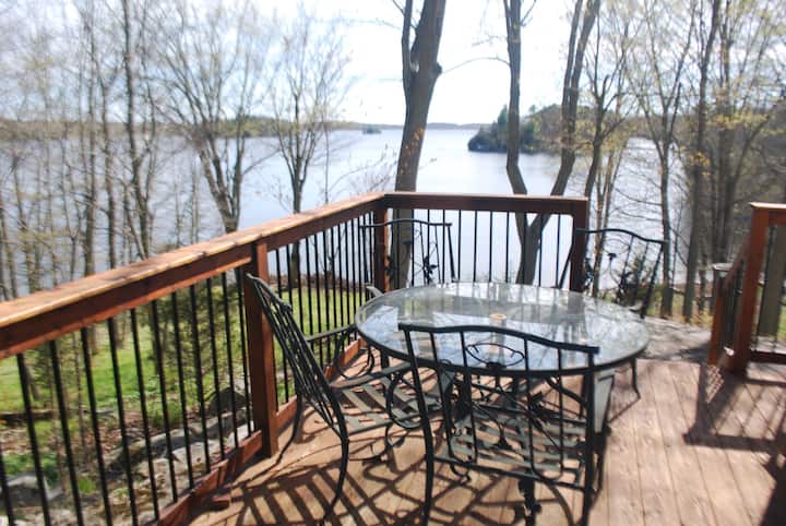 Cranberry Lake 3 Bedroom Renovated Viceroy Falcon - Kingston, Canadá