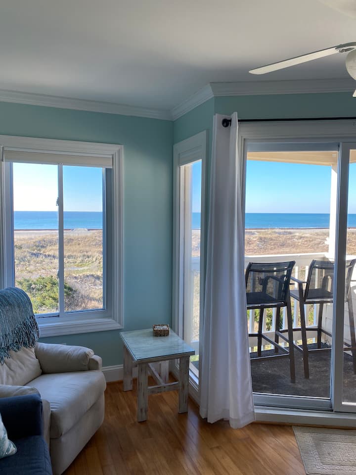 Direct Oceanfront/ A Place At The Beach - Morehead City, NC