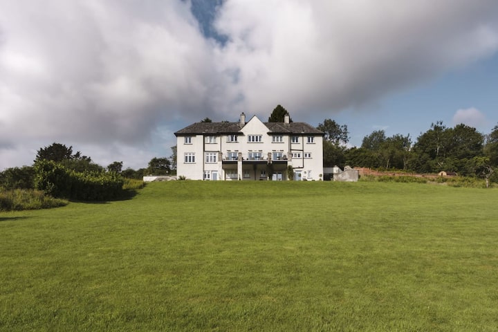 Lyth Valley - X6 Bed Cumbrian Country House - Newby Bridge