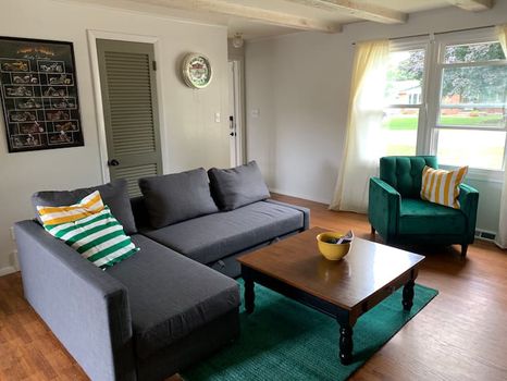 Lambeau Field Green Bay airbnb, hotels and vacation rentals