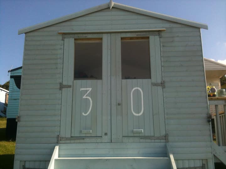 Beach Hut At Tankerton West - No Overnight Stays - Whitstable