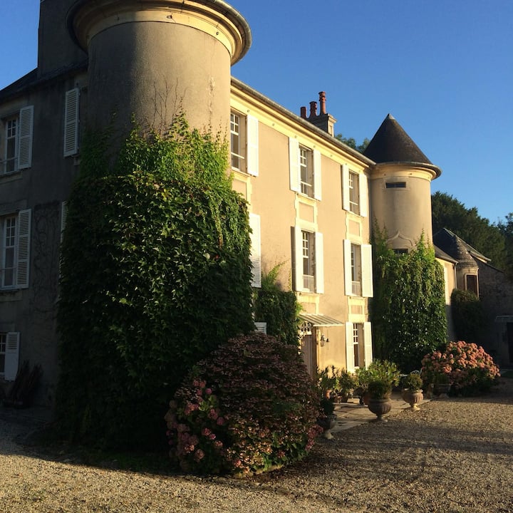 Château De La Vallée, Entre Terre Et Mer... - Port-en-Bessin