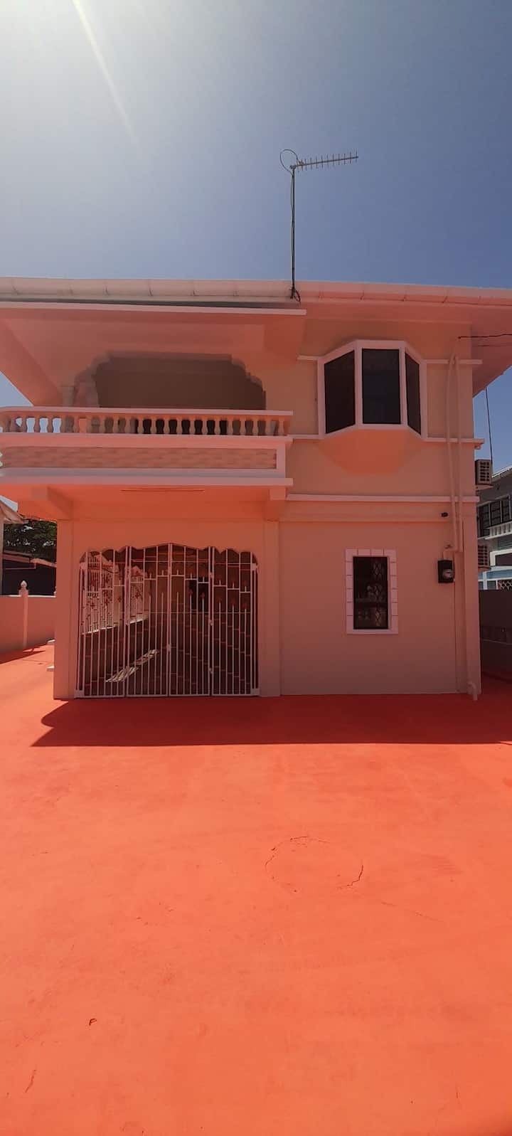 Air Conditioned Rooms With Parking And Security - Guyana