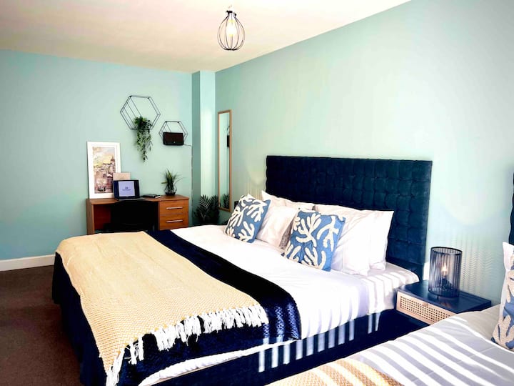 Comfy Casa- 4 Bedroom Home In Glenfield Leicester - Hinckley