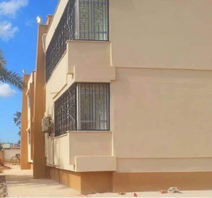 4 Bedrooms, 2 Apartment For Rent - Benghazi