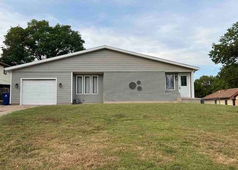 Top Airbnbs & Vacation rentals in Kingman, KS cozycozy