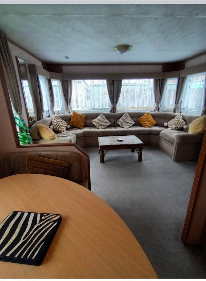 Beautiful 2 Bed Mobile Home - Aberystwyth