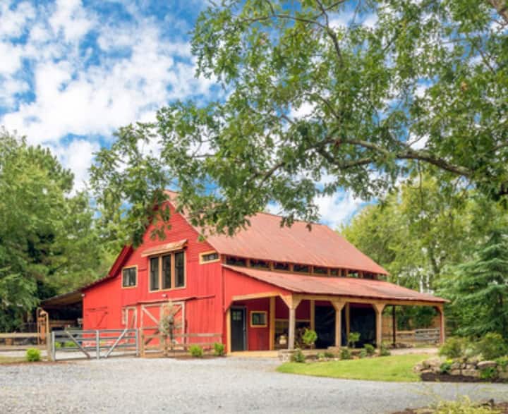 Renovated Charming Barn In Historic Roswell - 羅斯韋爾