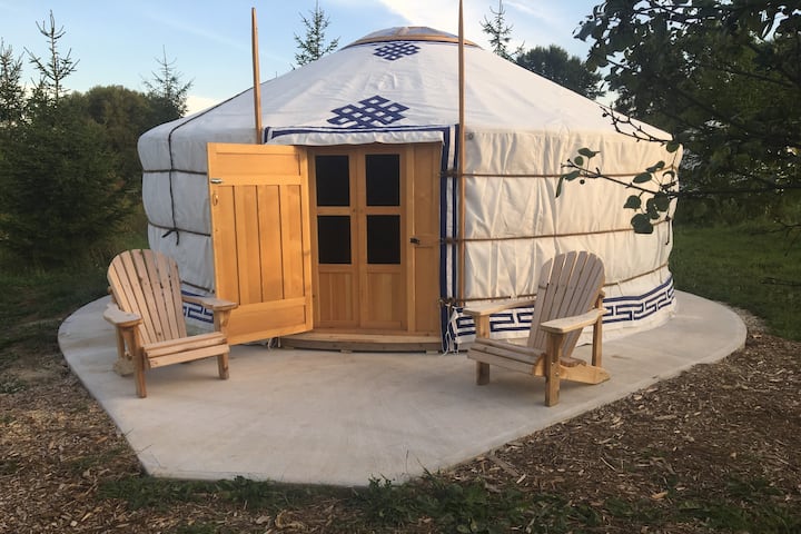 Natural Mongolian Yurt On Biodynamic Farm And Spa - Durham