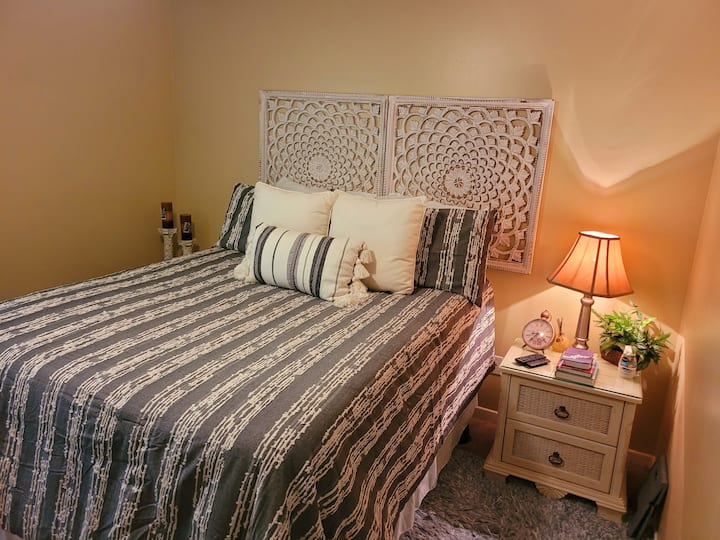 Clean And Cozy 🥰  15 Minutes From The Beach ⛱️ - Panama City, FL
