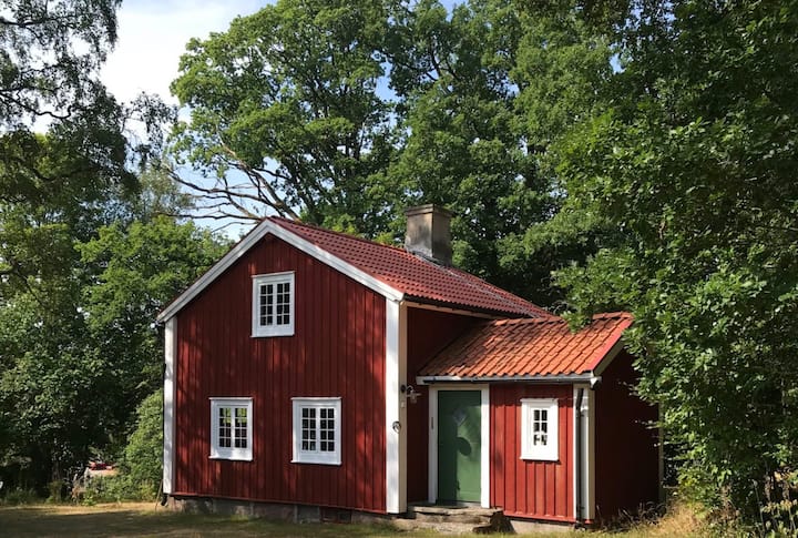 Cottage For Rent In Urshult - Tingsryd