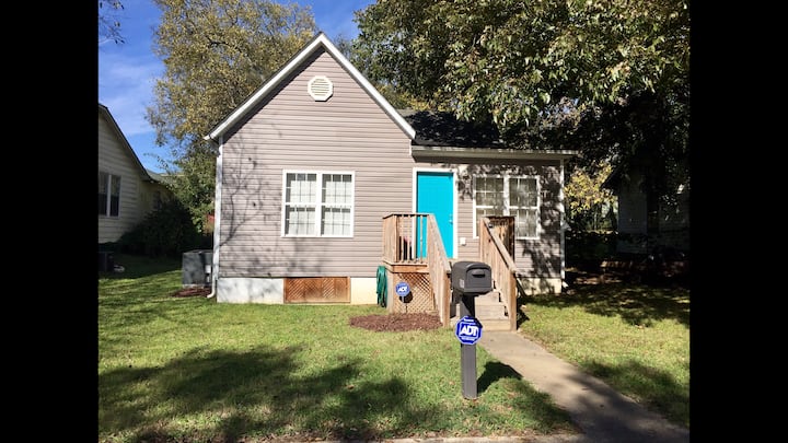 Cozy Historic 2/1 Cottage In Knoxville - Splash Pad, Knoxville