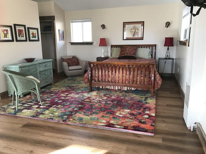 Spacious, Cozy Studio In Central Lyons With Views. - Lyons, CO