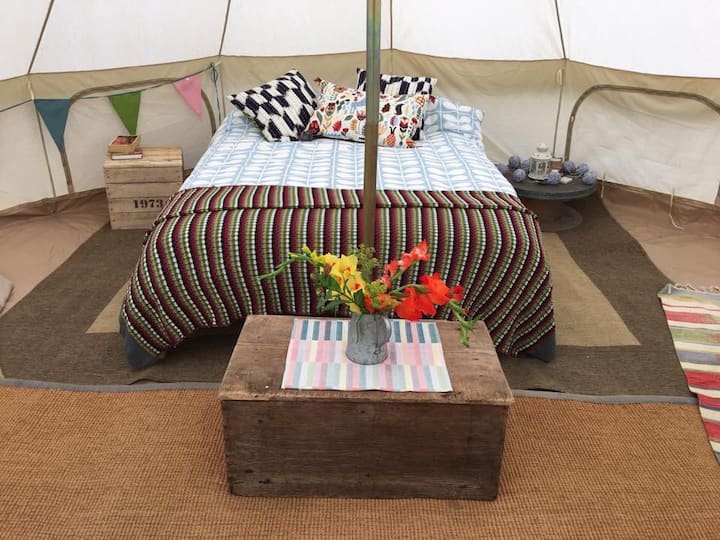 Bell Tent Glamping In The New Forest. - Fordingbridge
