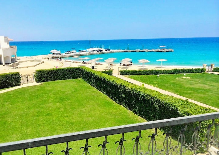 First Row Beach Front Villa In Sokhna - Égypte