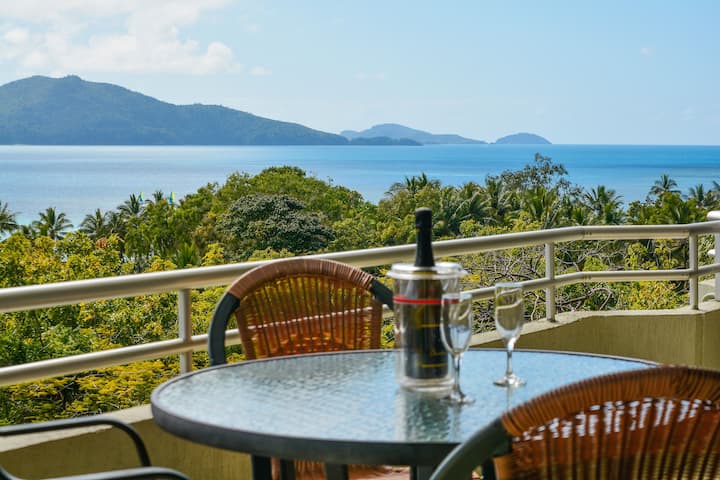 Poinciana 107, Great Views, Plus Buggy Included. - Whitsundays