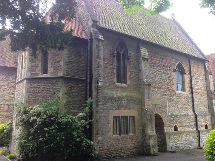 Private Suite In Converted Convent - Wantage