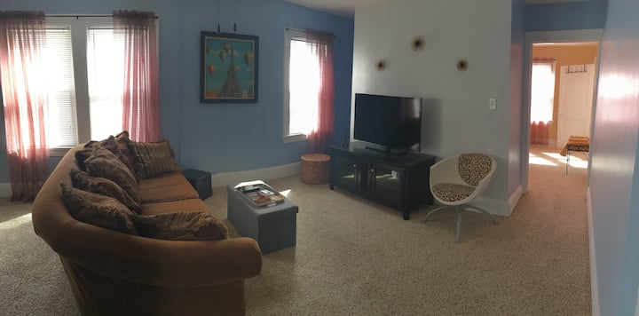 Quaint Apt #2 In The Heart Of Firestone Park - Akron, OH