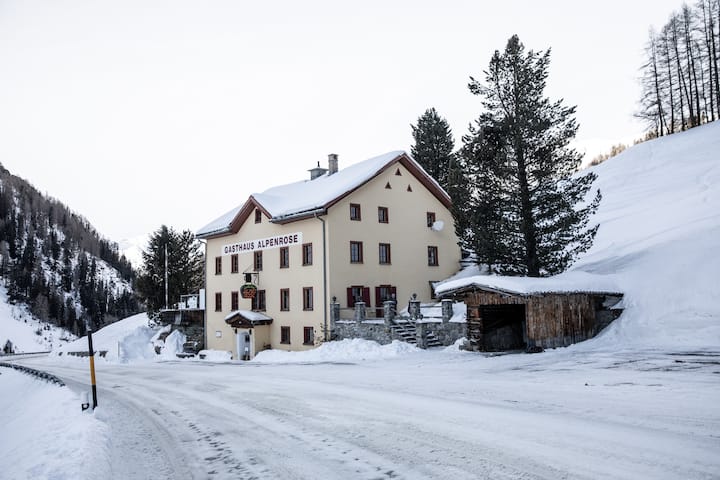 "Gasthaus Alpenrose -Ganze Unterkunft" - Davos