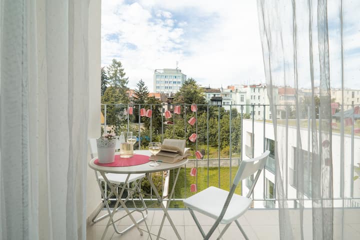 Garden View Studio With A Balcony (Self Check In) - Brno
