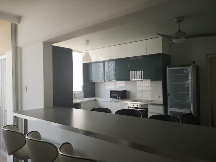 Alkyonida - Room (A2) In Modern And Central Home - Nicosia
