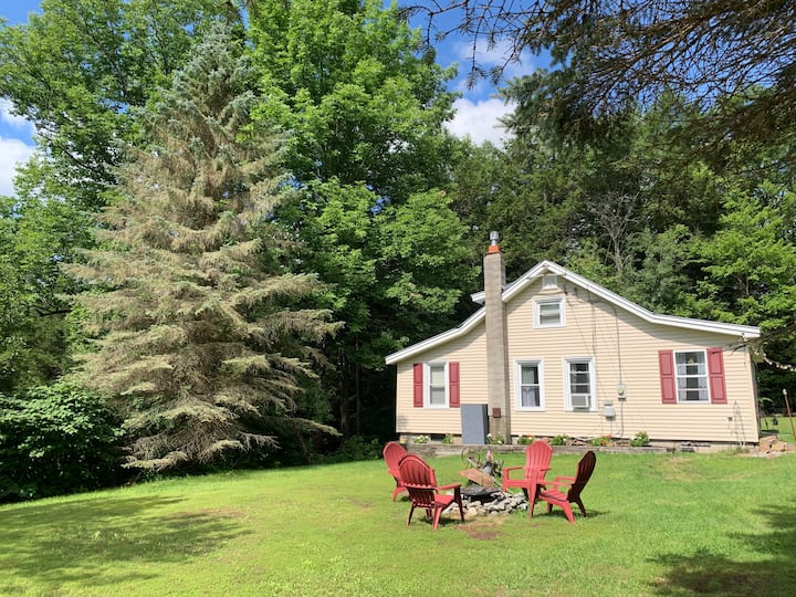 Cozy Adk Home In Lake George On Indian Brook - Bolton Landing, NY