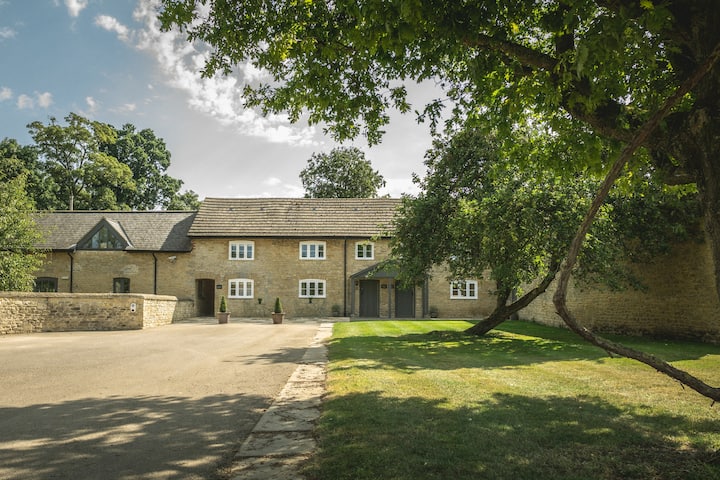 The Bothy - Luxury One Bedroom Country Cottage - Blenheim Palace