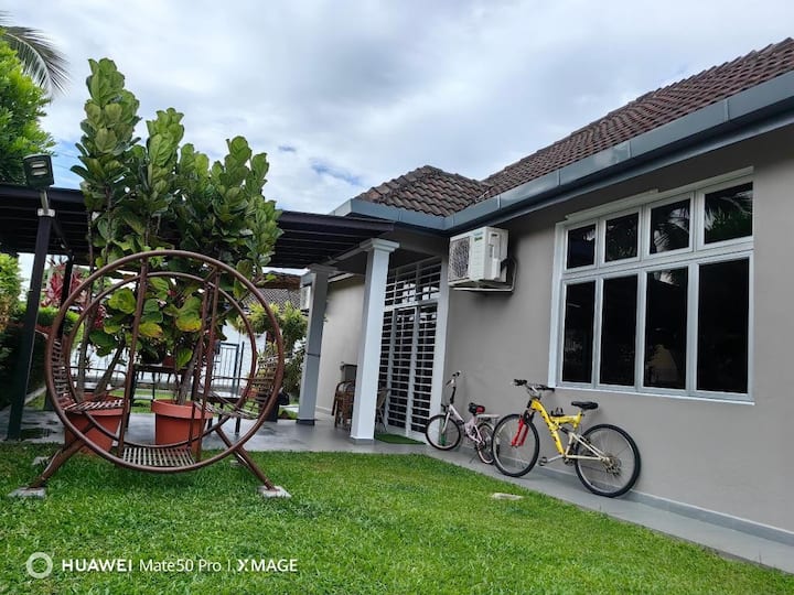 Leisure Home Your Desired Place On Vacation - Port Dickson