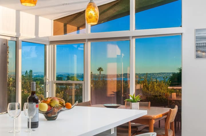 Newly Remodeled With Views Of Downtown Ocean And Bay! - San Diego, CA