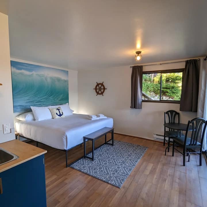 Jade Resort #5 Oceanview King Suite Gowlland Bay - Quadra Island