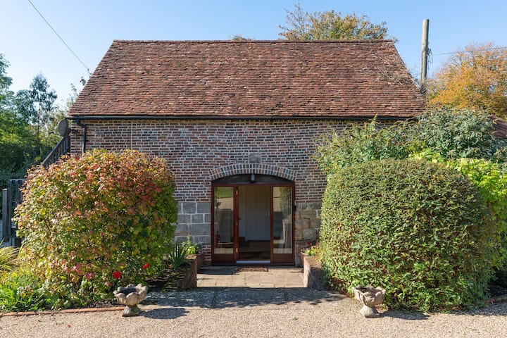Countryside Granary With Garden Crowhurst, Battle - East Sussex