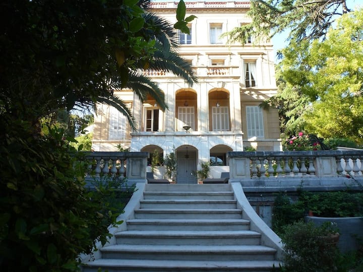 Villa Palladienne, à 200m De La Mer - Hyères