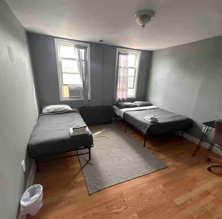 New Brunswick Full+twin Bed Shared House Wifi Rwj - Edison, NJ