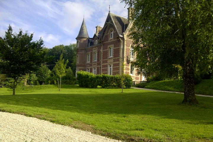 Château à La Campagne Très Proche De Rouen - Franqueville-Saint-Pierre