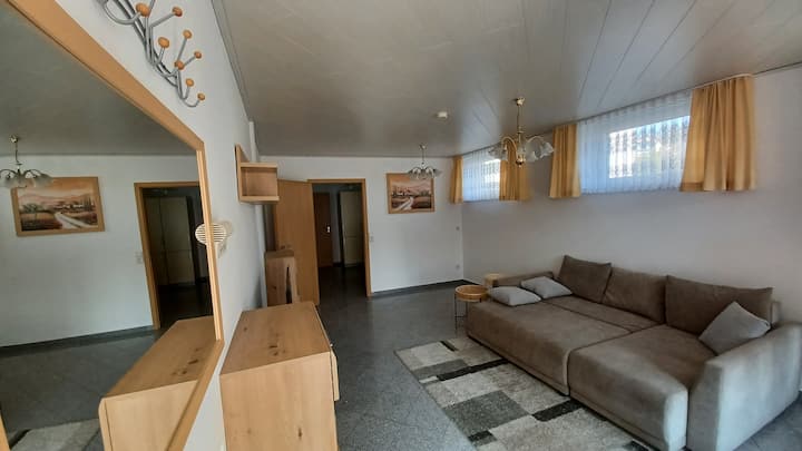 Schöne Wohnung Mit Eigenem Zugang In Eppingen /Ad - Mühlbach